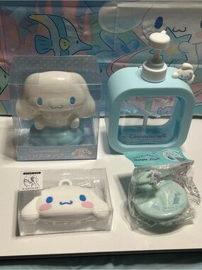 Sanrio Cinnamoroll Pastel Blue Bath Dispenser & Accessories Set
